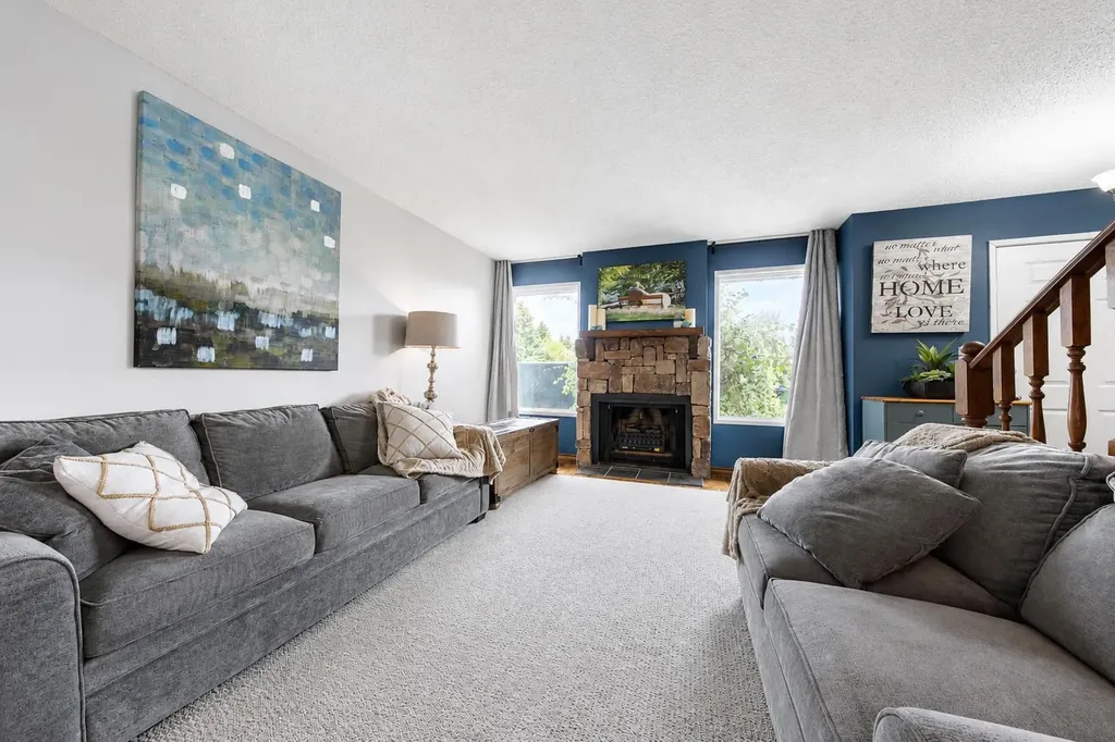 59 Northstar Drive Lacombe AB T4L 1R7