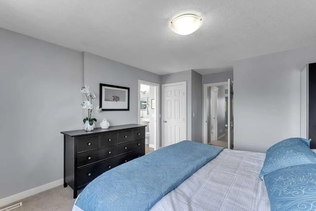 1264 Ravenswood Drive SE Airdrie AB T4A 0G9