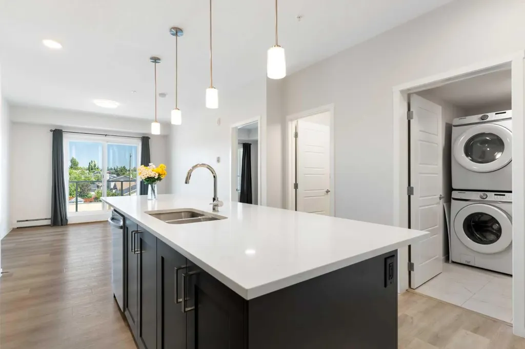 200 Harvest Hills Place NE Calgary AB T3K 2N3