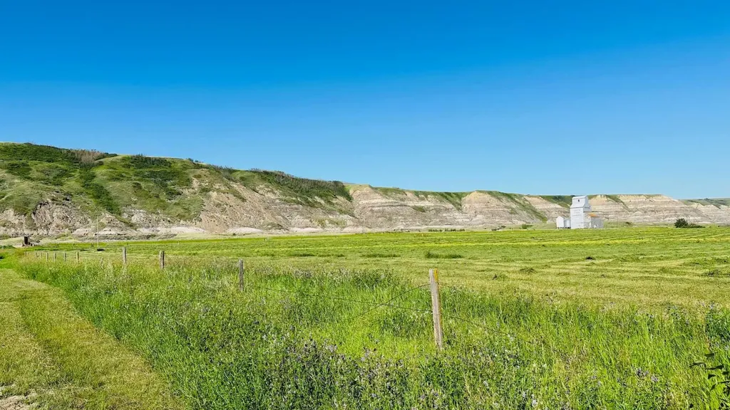 210026A Highway 575 Rural Kneehill County AB T0J 0Y0