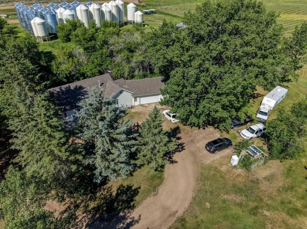 210026A Highway 575 Rural Kneehill County AB T0J 0Y0
