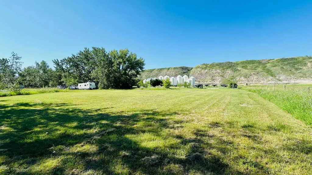 210026A Highway 575 Rural Kneehill County AB T0J 0Y0