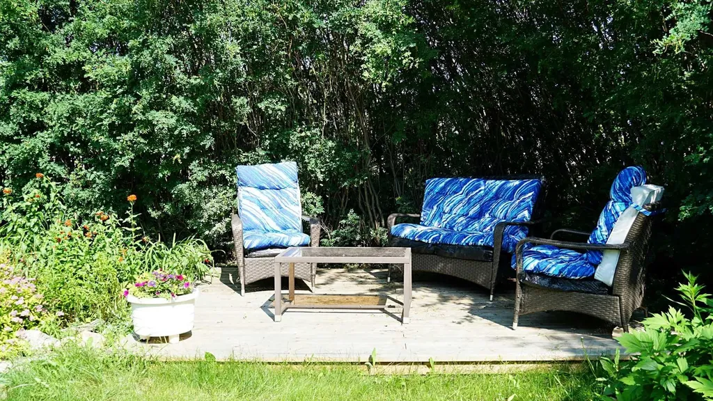 4716 49 Street Mannville AB T0B 2W0