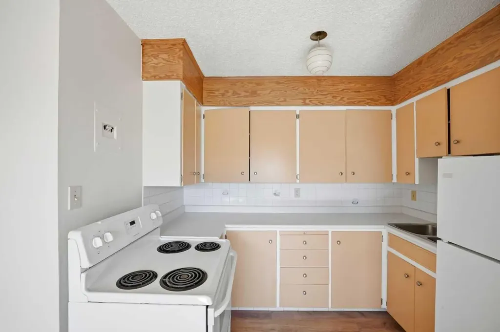 1812 26 Avenue SW Calgary AB T2T 1E1