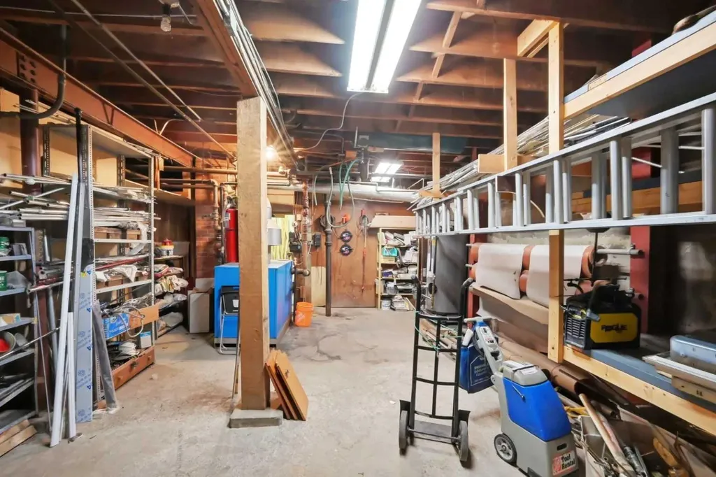 1812 26 Avenue SW Calgary AB T2T 1E1