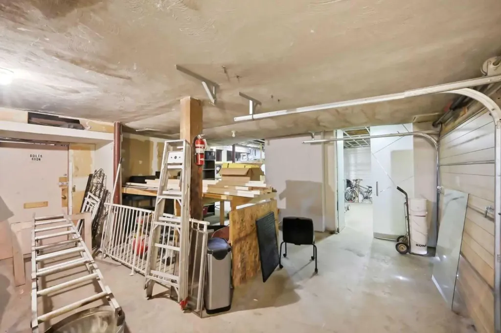 1812 26 Avenue SW Calgary AB T2T 1E1