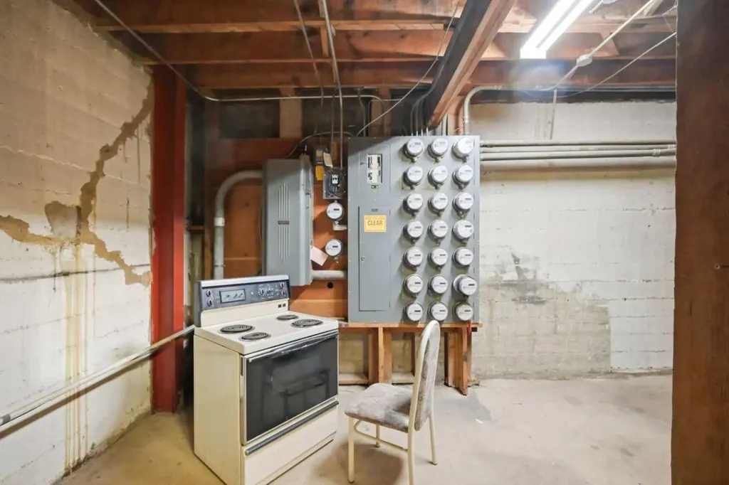 1812 26 Avenue SW Calgary AB T2T 1E1