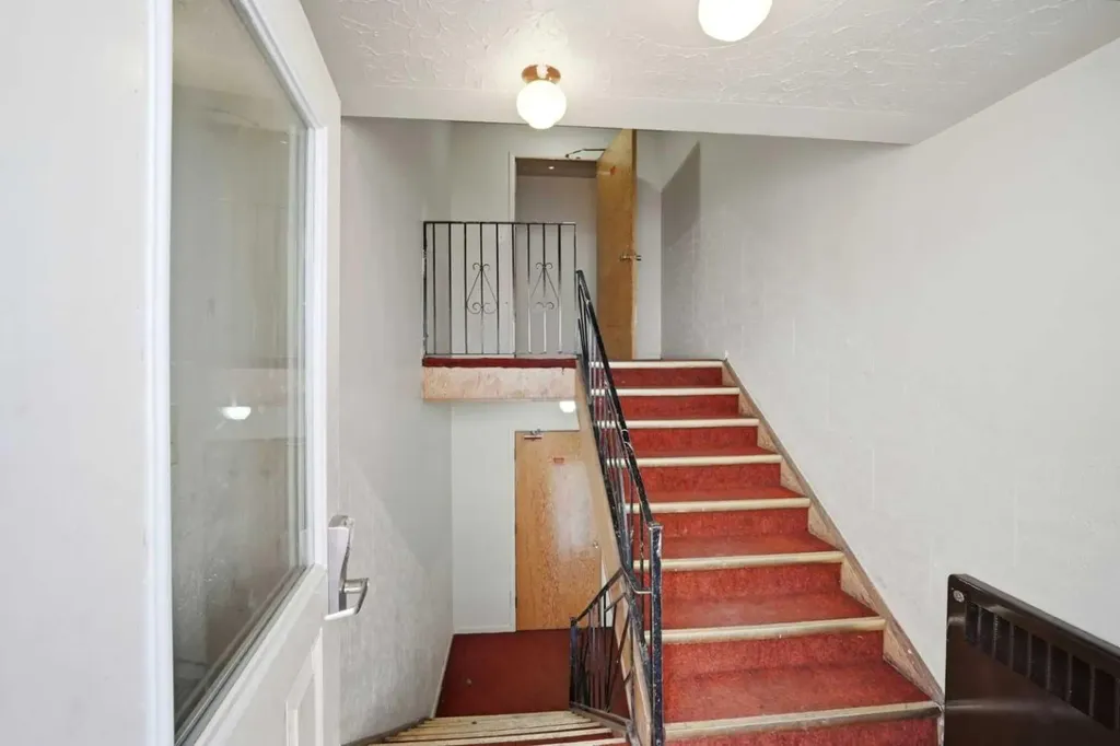 1812 26 Avenue SW Calgary AB T2T 1E1