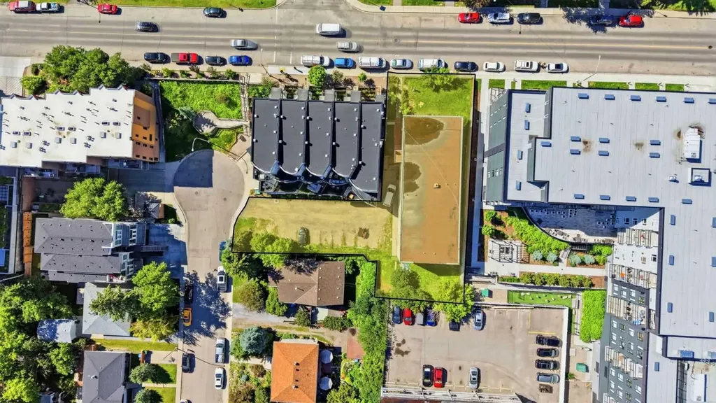 1812 26 Avenue SW Calgary AB T2T 1E1