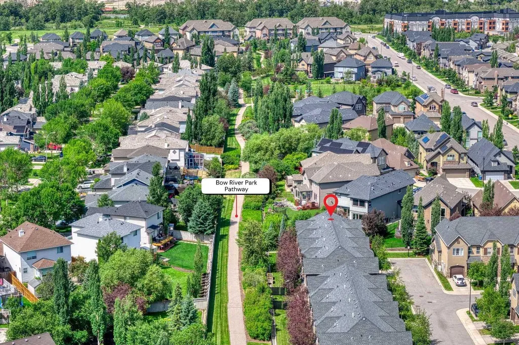 464 Quarry Villas SE Calgary AB T2C 5K1