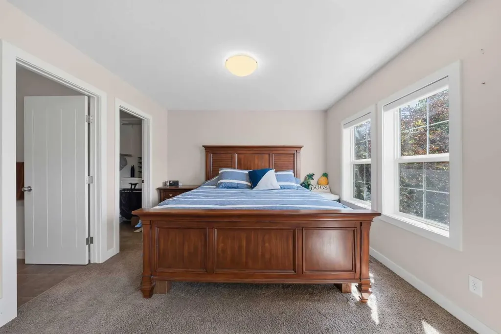 464 Quarry Villas SE Calgary AB T2C 5K1