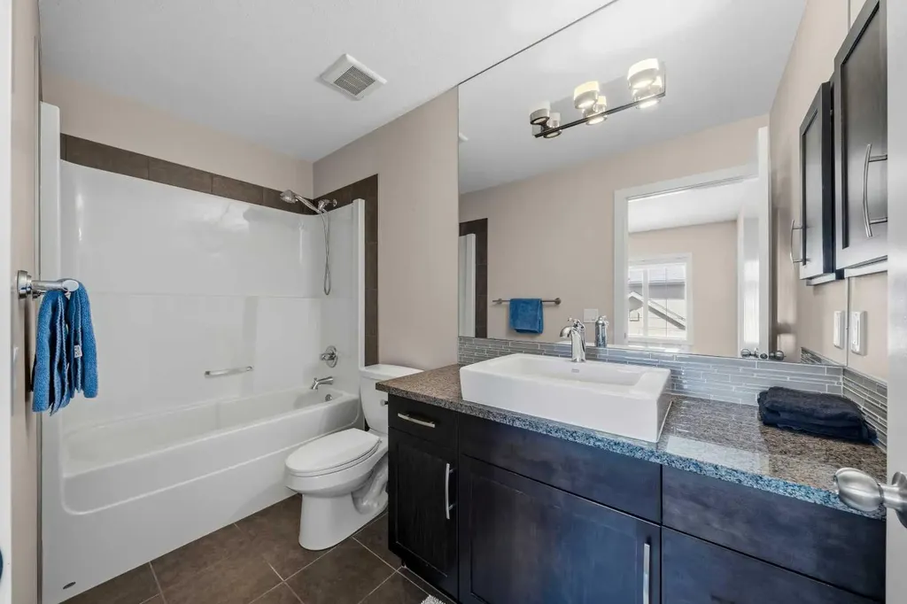 464 Quarry Villas SE Calgary AB T2C 5K1
