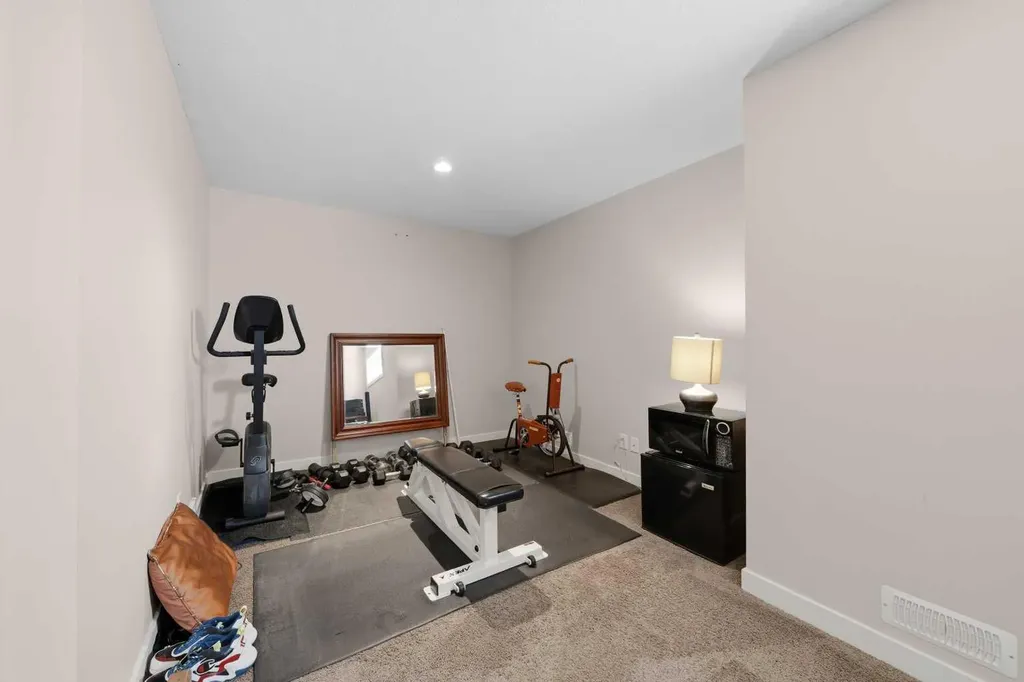 464 Quarry Villas SE Calgary AB T2C 5K1