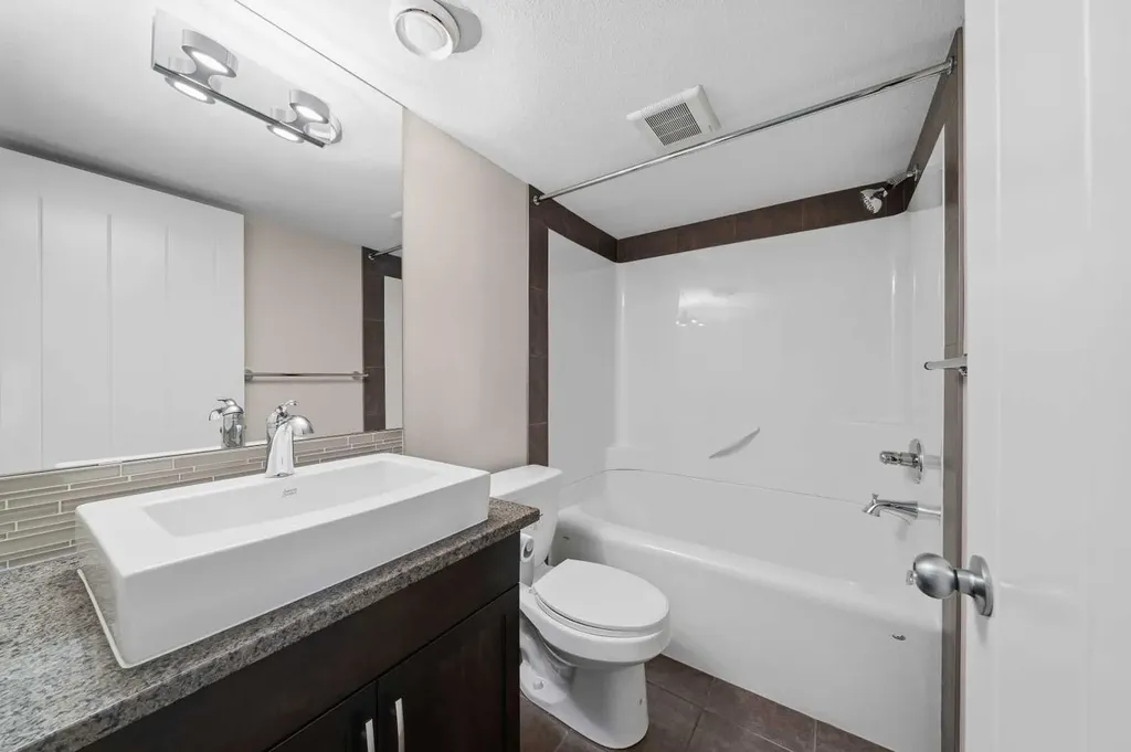 464 Quarry Villas SE Calgary AB T2C 5K1