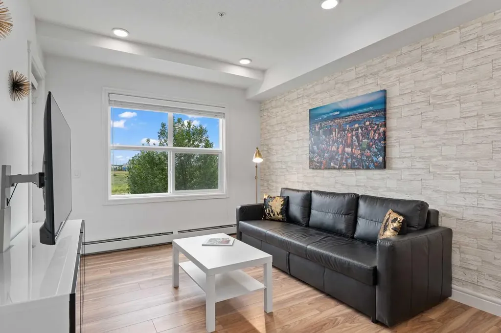 19661 40 Street SE Calgary AB T3M 3H3