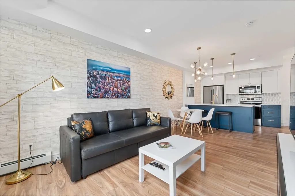 19661 40 Street SE Calgary AB T3M 3H3