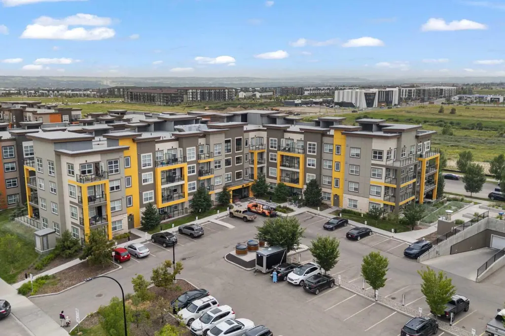 19661 40 Street SE Calgary AB T3M 3H3