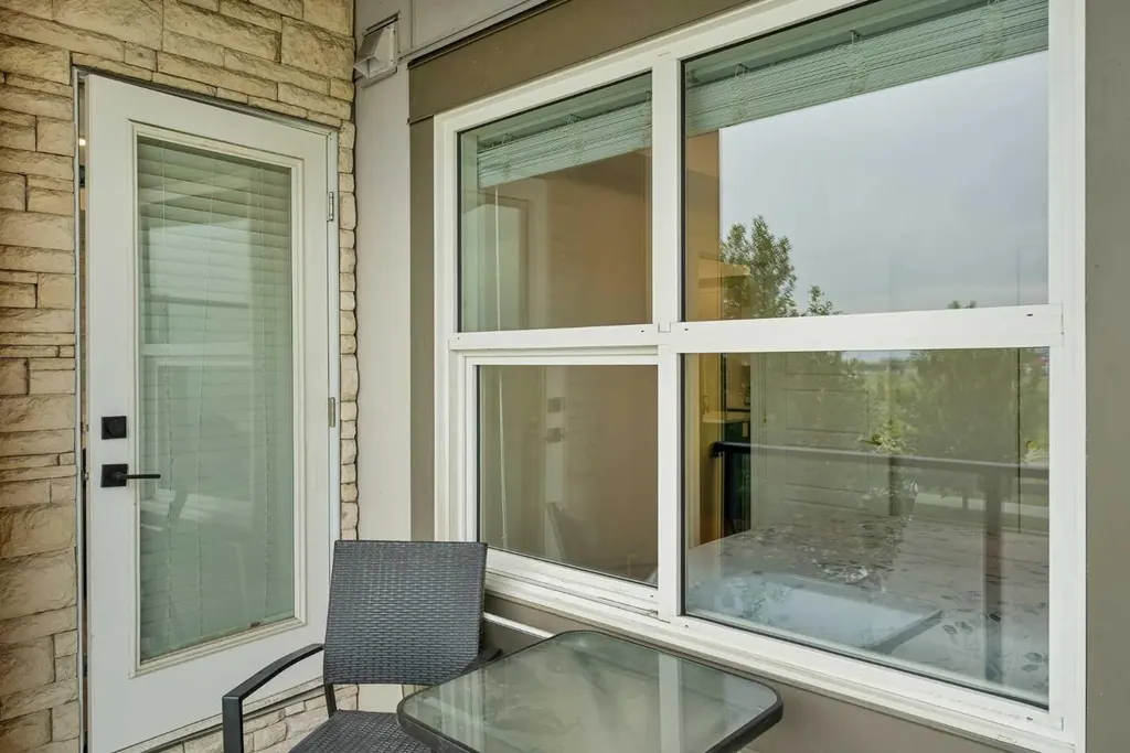 19661 40 Street SE Calgary AB T3M 3H3