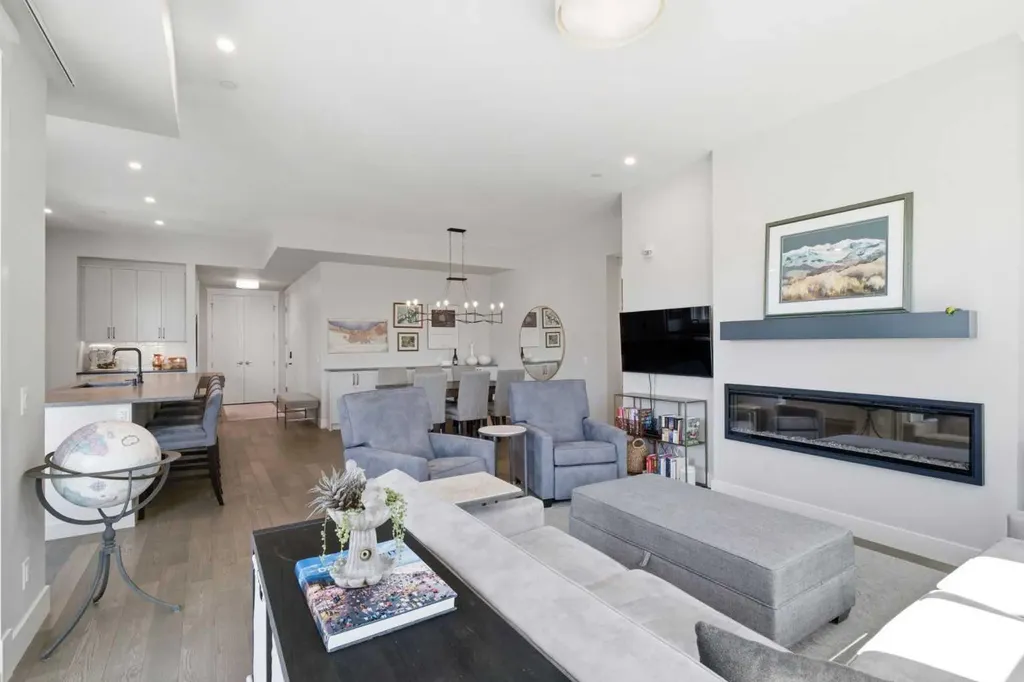275 Lebel Crescent NW Calgary AB T3B 6L5