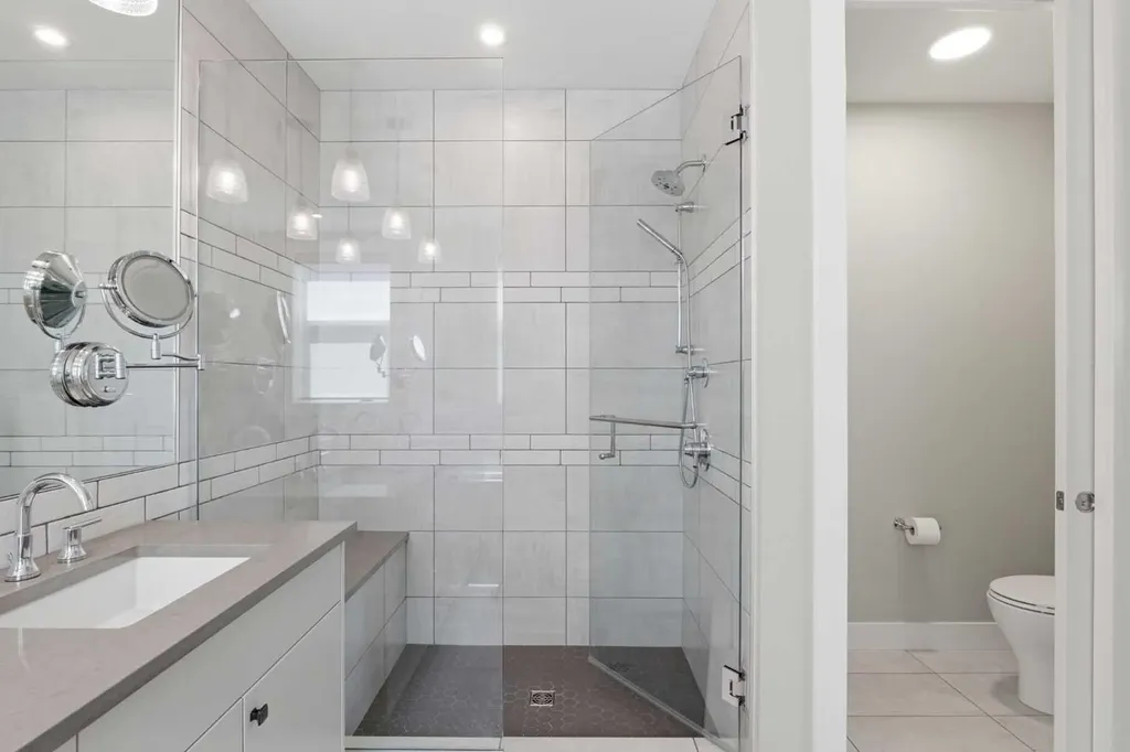 275 Lebel Crescent NW Calgary AB T3B 6L5