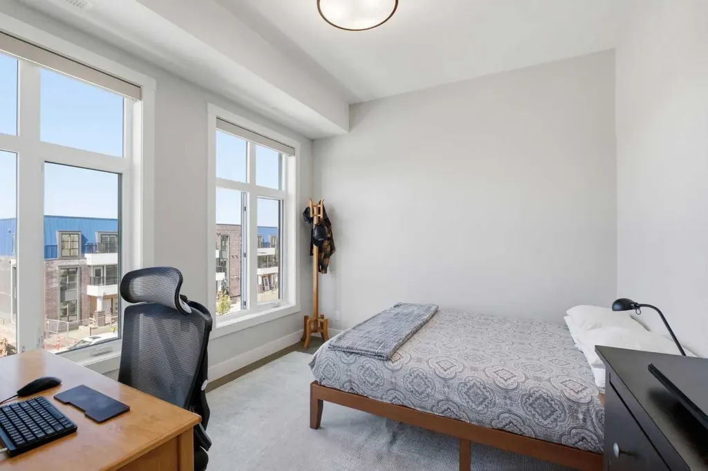 275 Lebel Crescent NW Calgary AB T3B 6L5