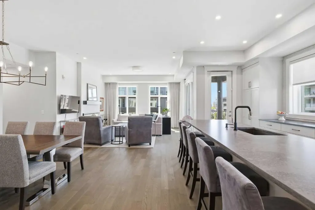 275 Lebel Crescent NW Calgary AB T3B 6L5