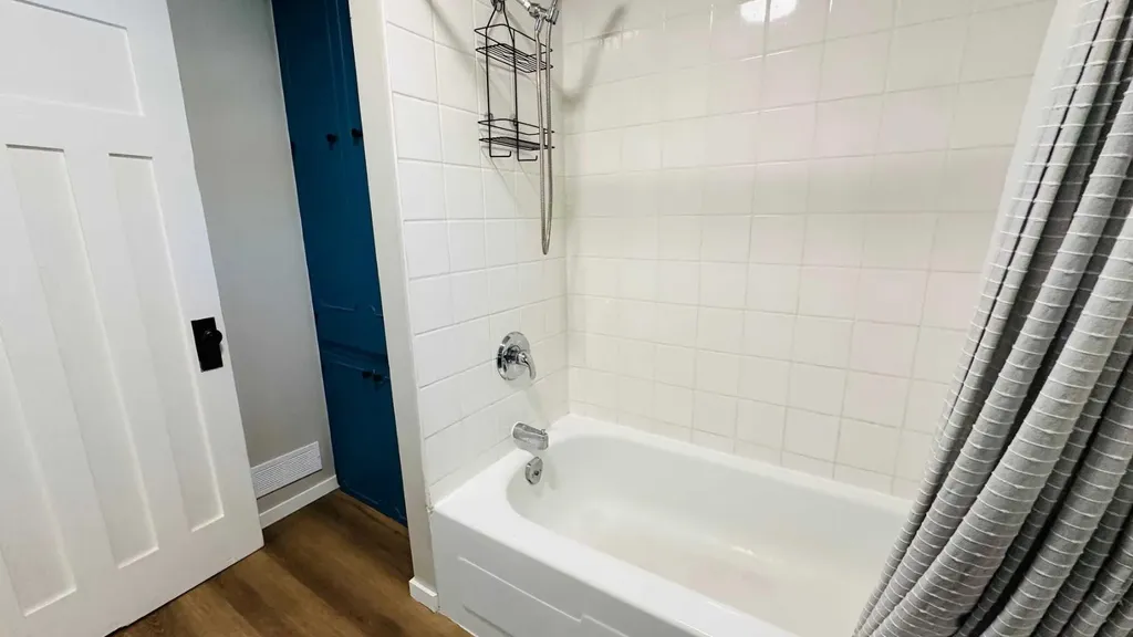 460 3 Avenue West Drumheller AB T0J 0Y2