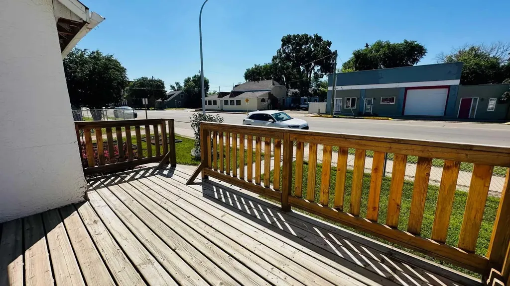 460 3 Avenue West Drumheller AB T0J 0Y2