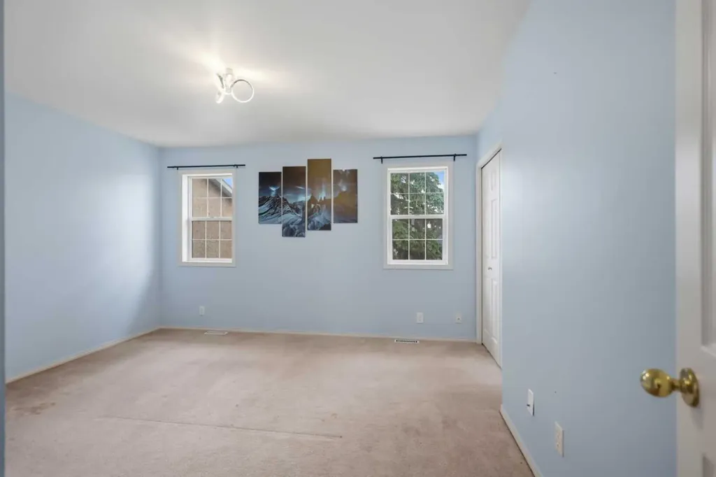 4808 Landsdown Avenue Blackfalds AB T0M 0J0