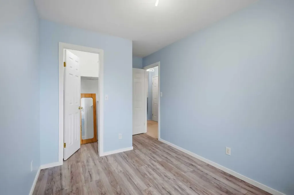 4808 Landsdown Avenue Blackfalds AB T0M 0J0