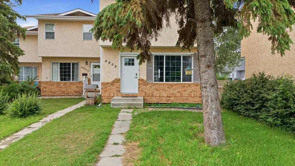 4808 Landsdown Avenue Blackfalds AB T0M 0J0