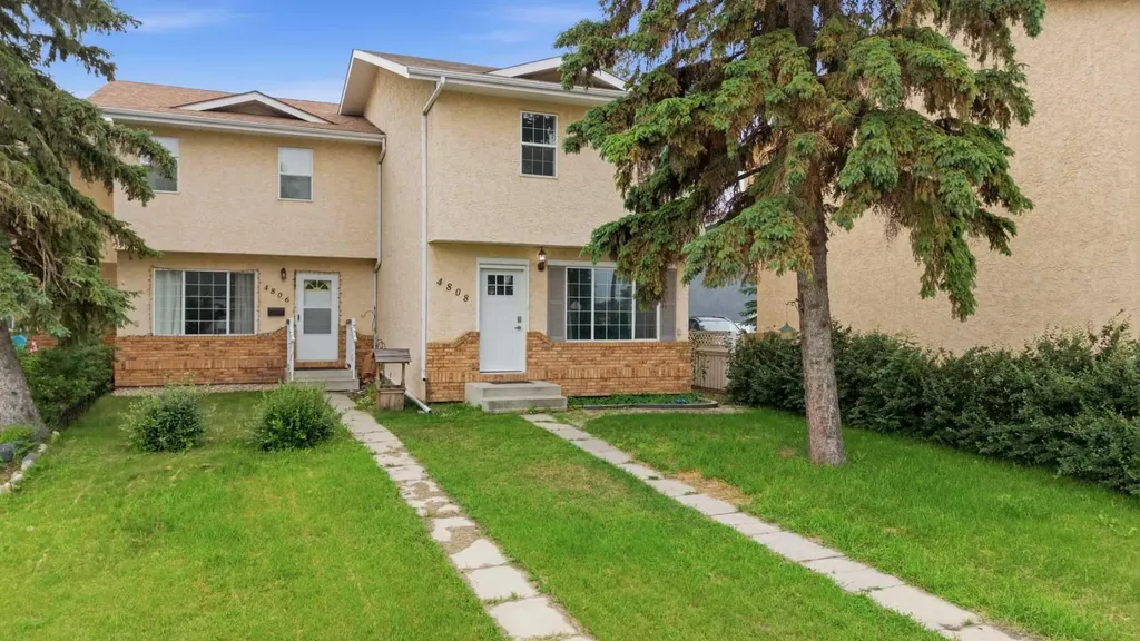 4808 Landsdown Avenue Blackfalds AB T0M 0J0