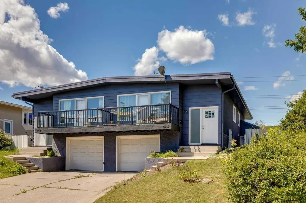 6717 - 6719 Huntsbay Road NW Calgary AB T2K4R2