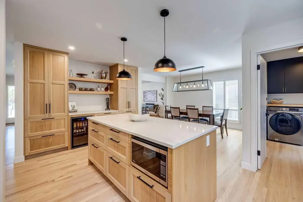 23 Woodgrove Crescent SW Calgary AB t2w3y9
