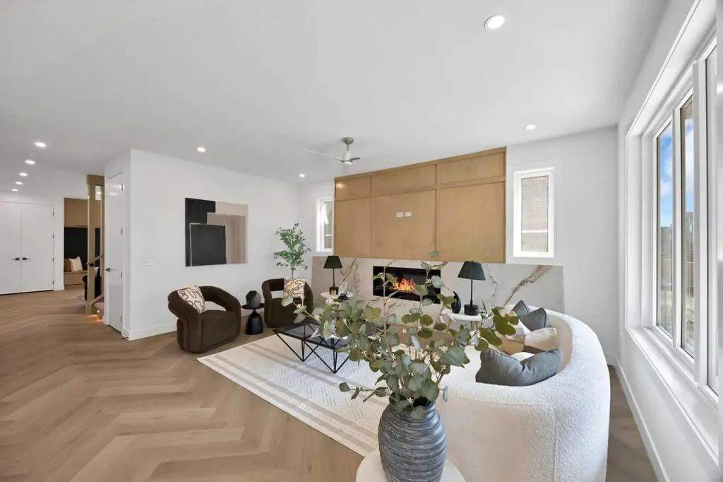 530 Waterford Rise Chestermere AB T1X 3B5