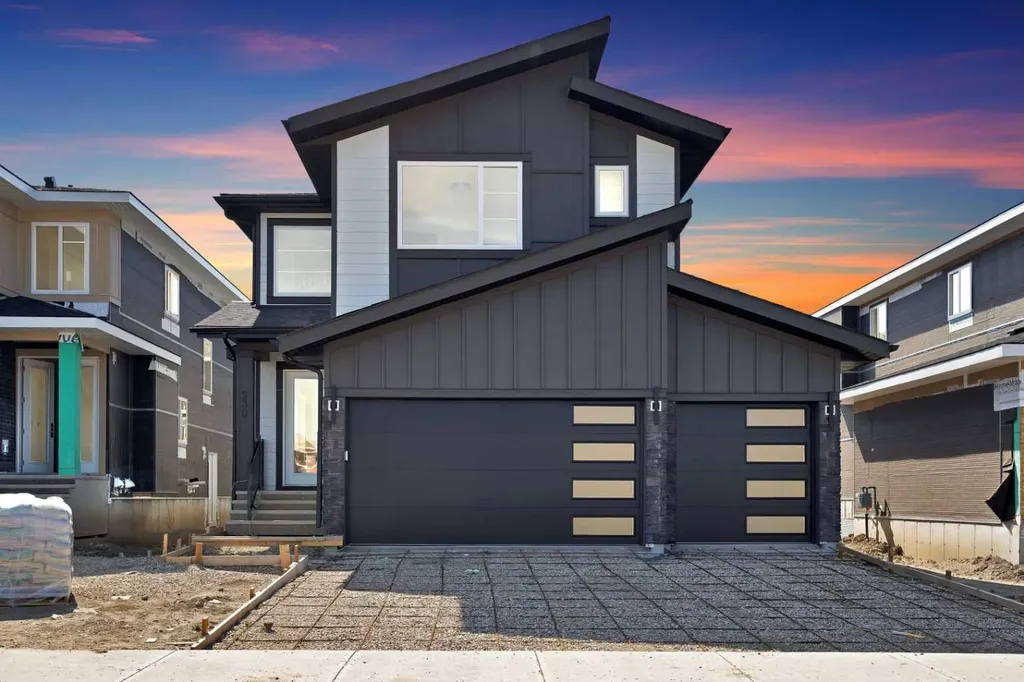 530 Waterford Rise Chestermere AB T1X 3B5
