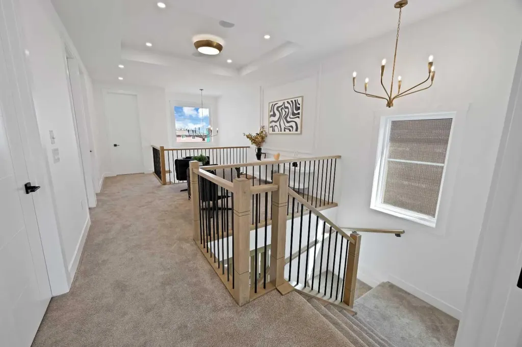 530 Waterford Rise Chestermere AB T1X 3B5