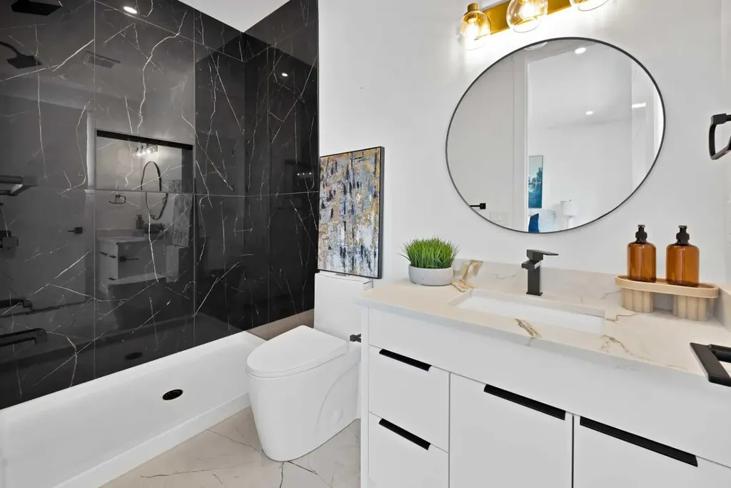 530 Waterford Rise Chestermere AB T1X 3B5