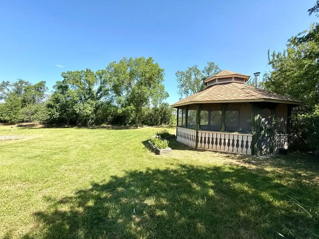 594238 104 Street E Rural Foothills County AB T0L0P0