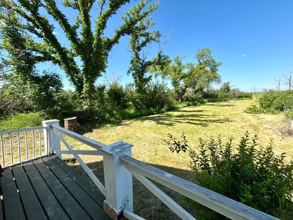 594238 104 Street E Rural Foothills County AB T0L0P0