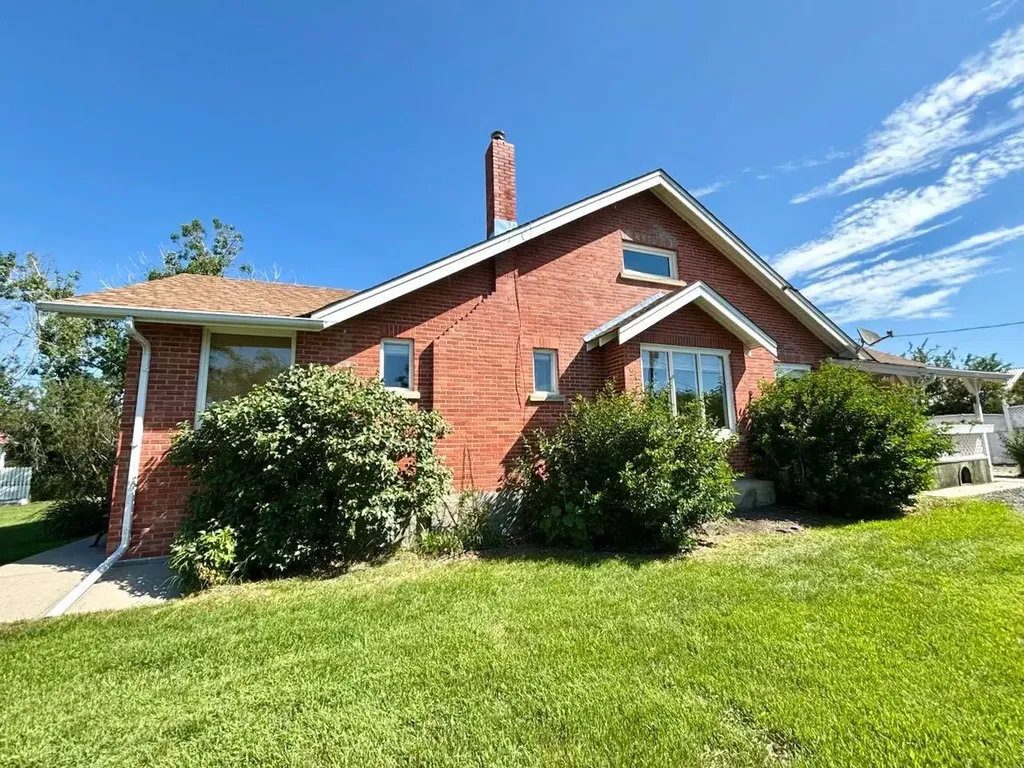 594238 104 Street E Rural Foothills County AB T0L0P0