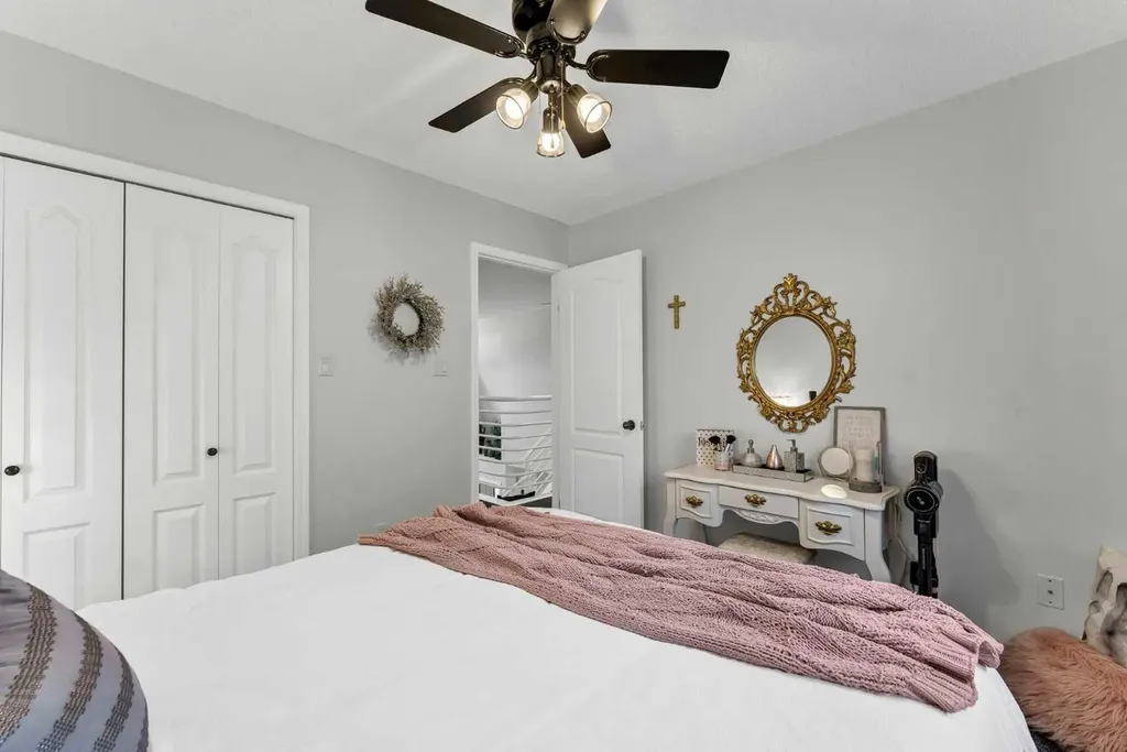 612 Sangster Crescent SW Redcliff AB T0J 2P2