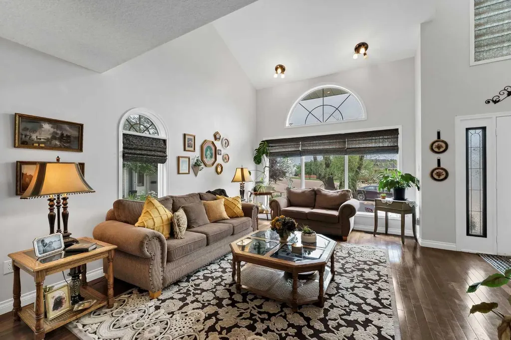 612 Sangster Crescent SW Redcliff AB T0J 2P2