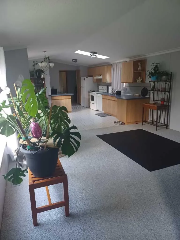 4851 46 Street Sylvan Lake AB T4S 1X2