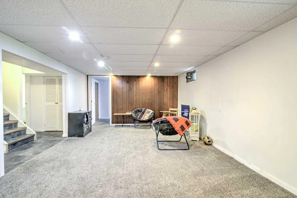 1714 15 Avenue N Lethbridge AB T1H 1W6