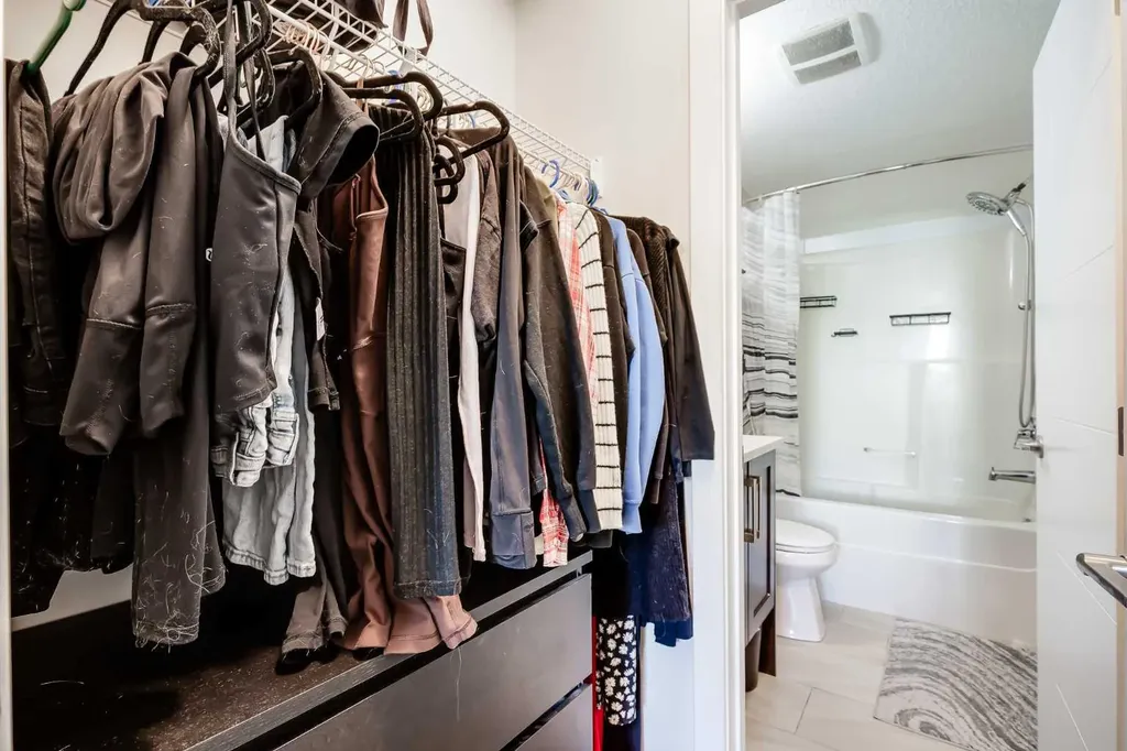 4 Sage Hill Terrace NW Calgary AB T3R 0W4