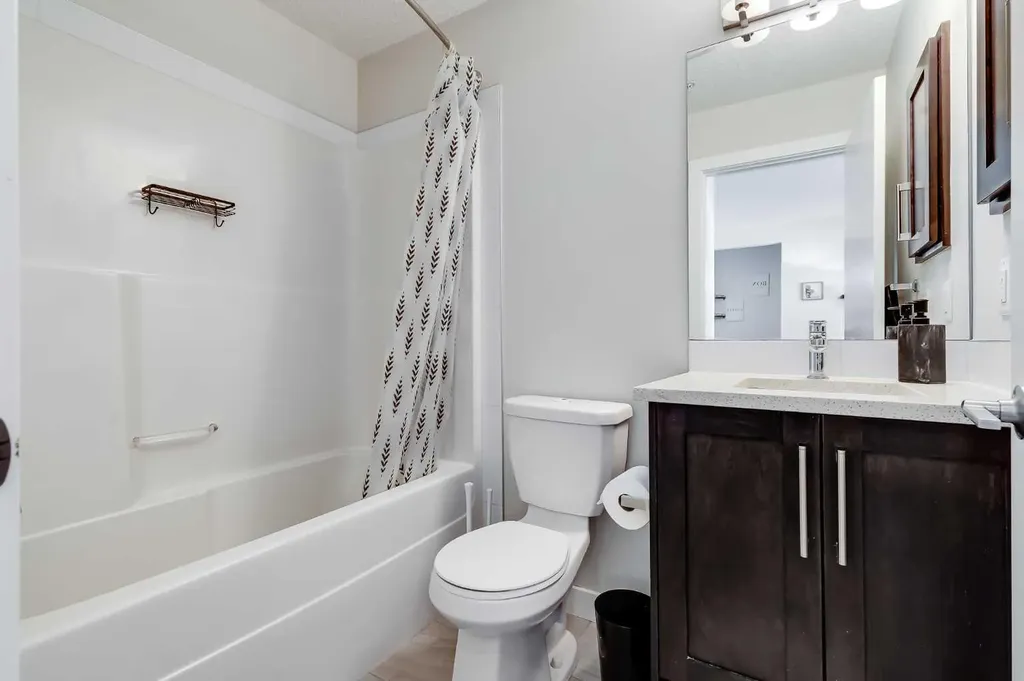 4 Sage Hill Terrace NW Calgary AB T3R 0W4