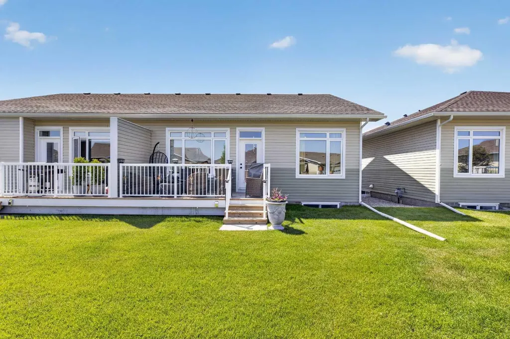 1109 Cornerstone Crescent Olds AB T4H 0B7