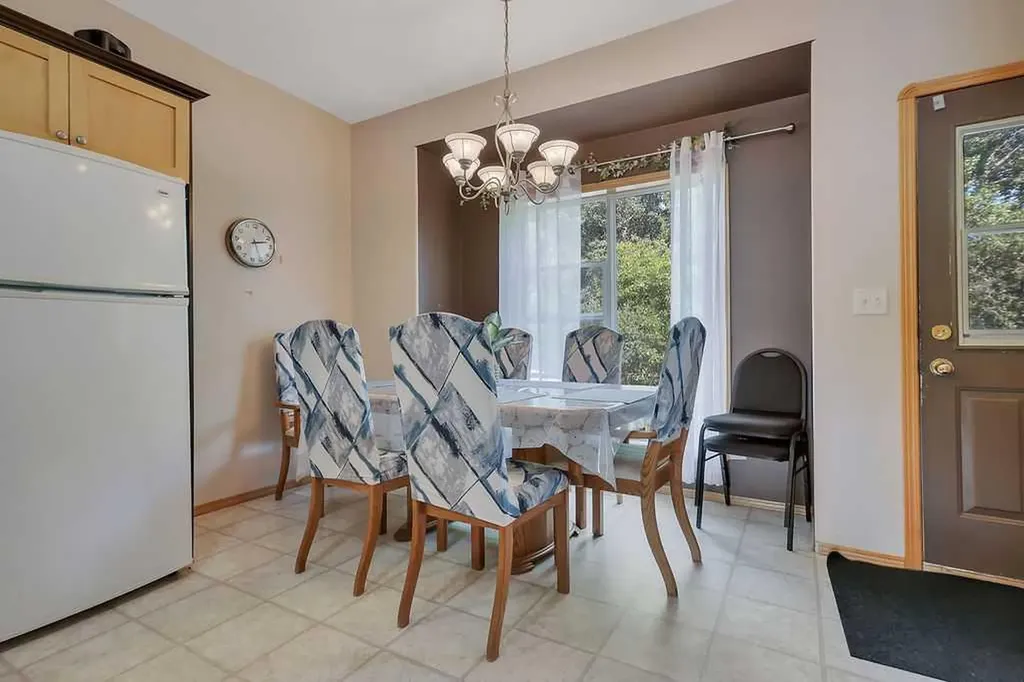 49 Abel Close Red Deer AB T4R 2Y3