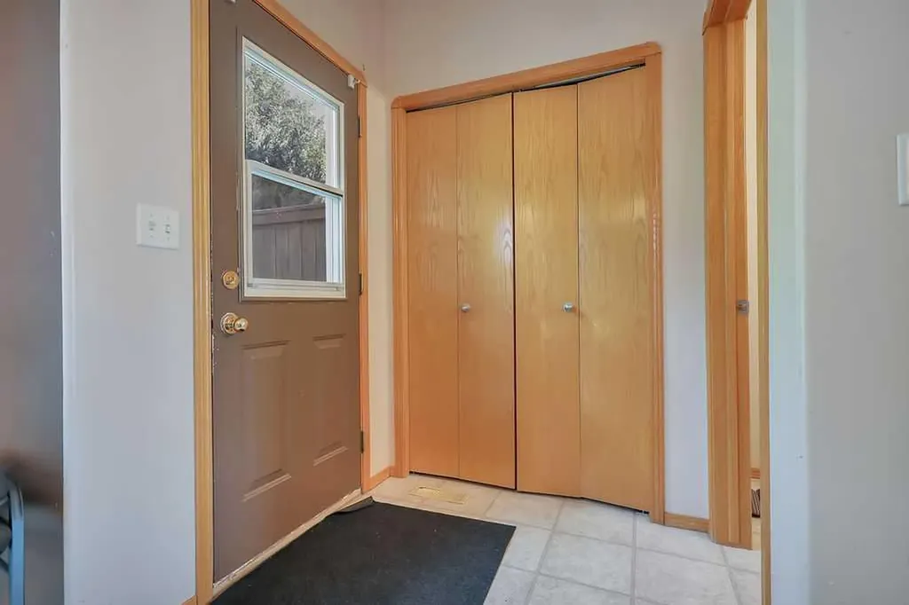 49 Abel Close Red Deer AB T4R 2Y3